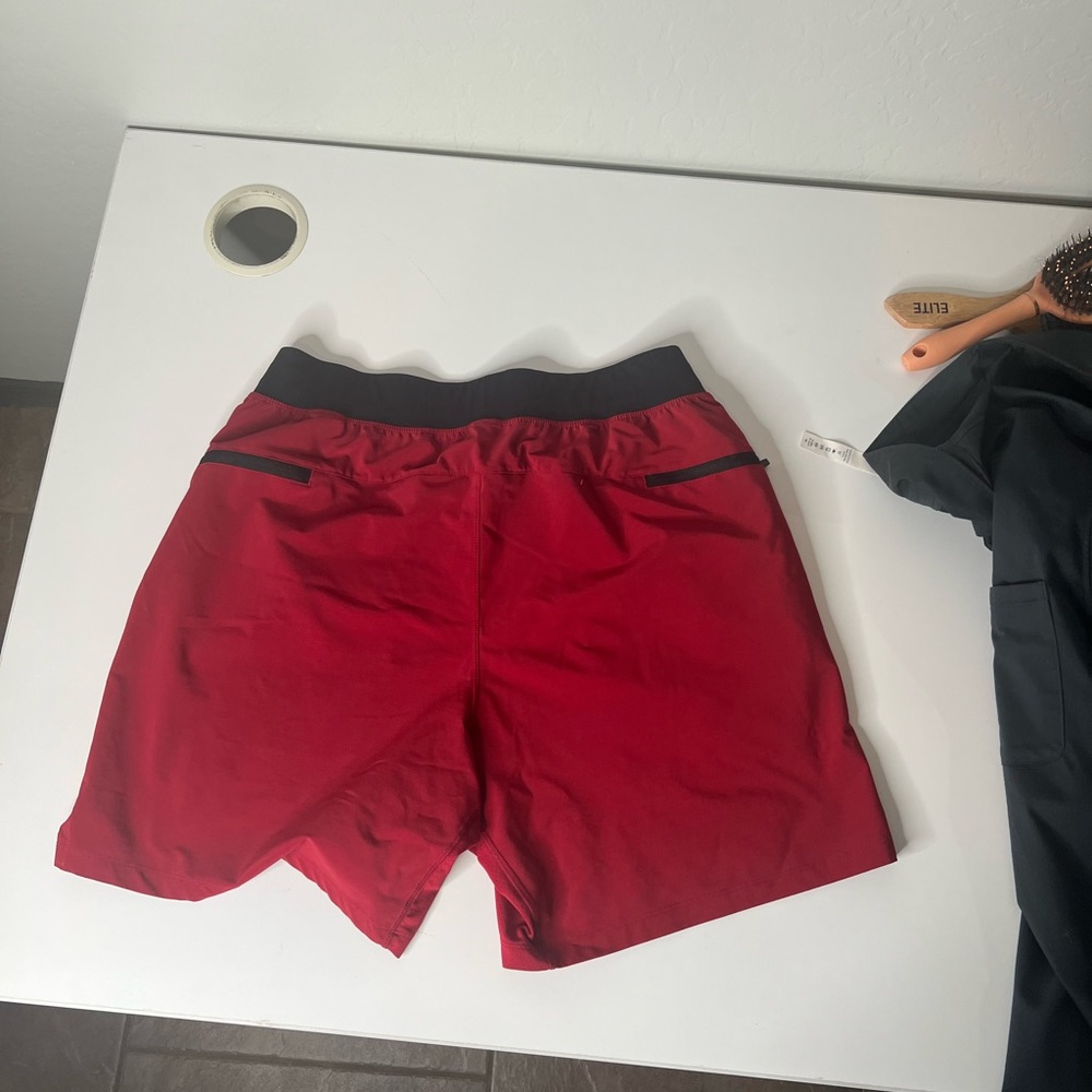 Fabletics Franchise  shorts 7” Red Large